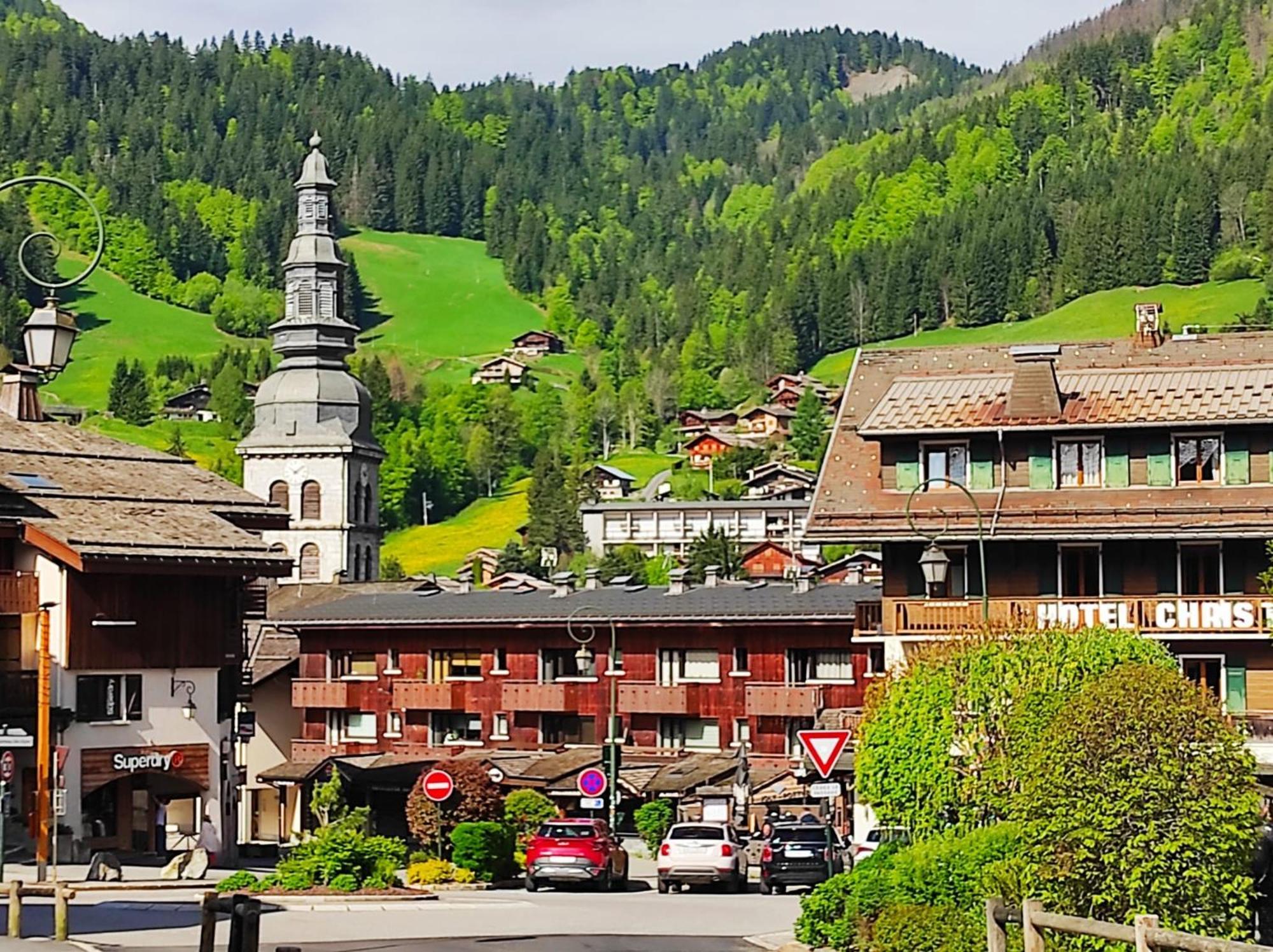 Le Week-End 3 Etoiles, Plein Centre Ville La Clusaz Exterior photo